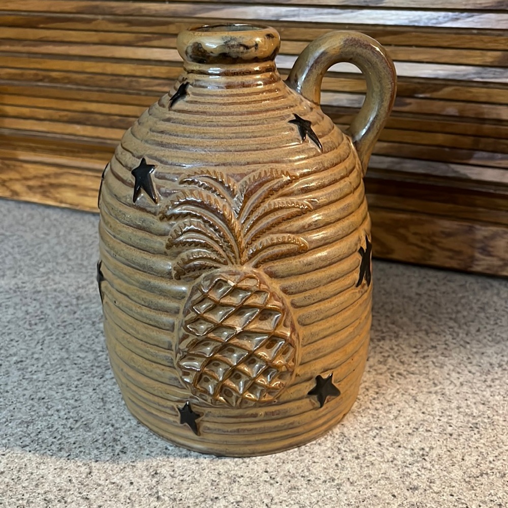 Primitive Stoneware Grooved Jar with Pineapple and Black Stars (Honey and Me?)